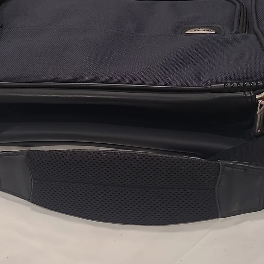 VINTAGE SANSONITE BLUE TRAVEL LAPTOP SHOULDER BAG
